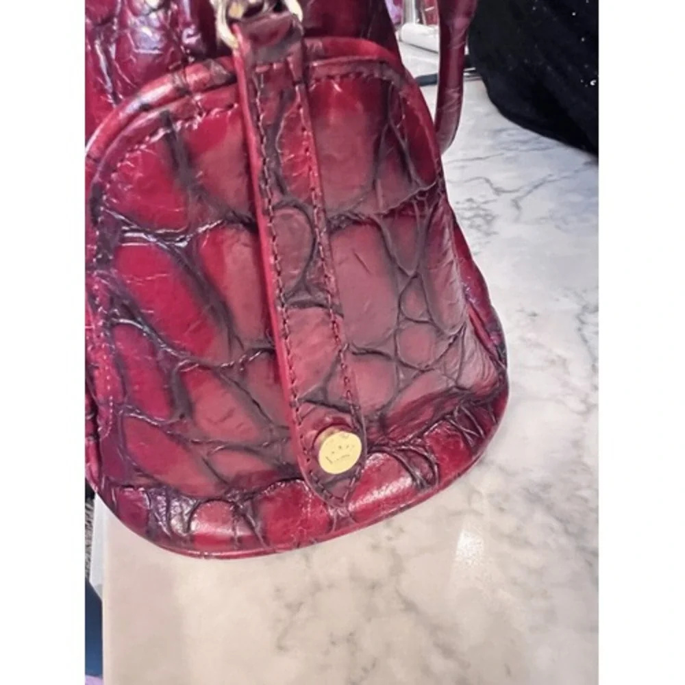 Elaine Turner Red Crocodile Embossed Leather Satchel Handbag Gold Hardware‎